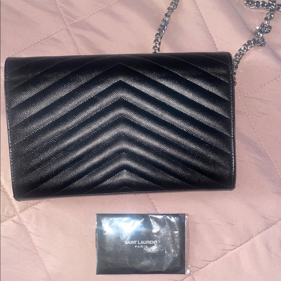 Yves Saint Laurent Black Quilted Clutch with Silver Chain - Picture 4 of 4